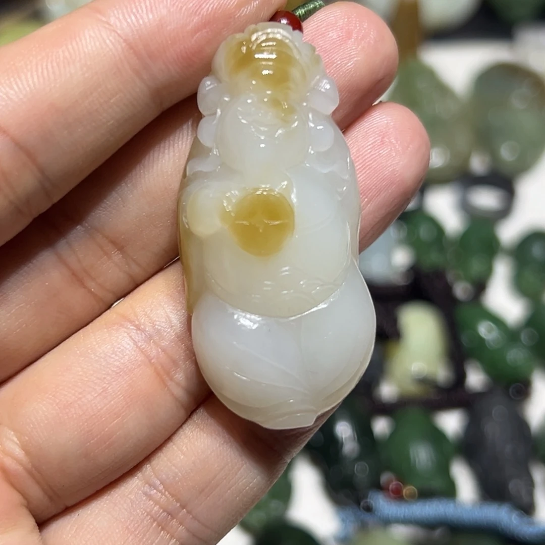 和田玉（糖玉）未镶嵌颈饰