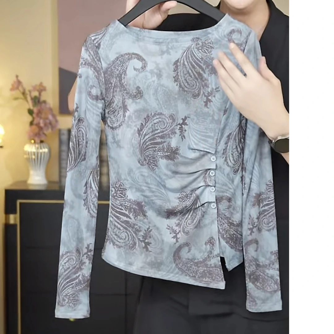 【扣心蓝调】秋冬季纽扣设计感腰果花长袖T恤女显瘦打底衫通勤上衣