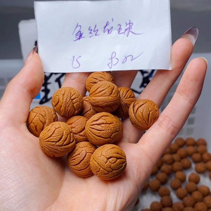 手串桃核17mm左右金丝龙珠15颗（打孔）