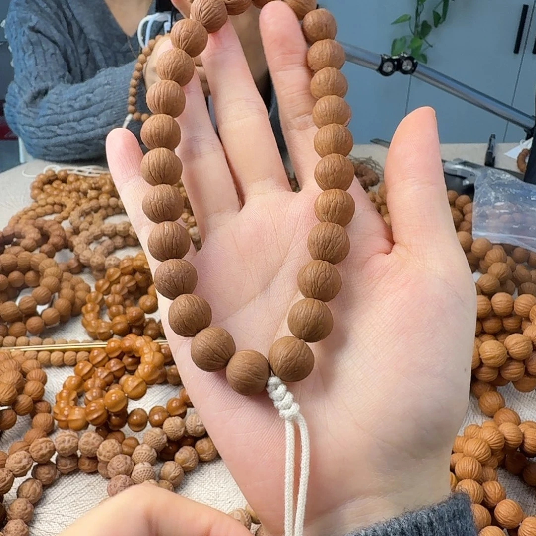 祢***¡大叶紫檀（黑酸枝木类）
