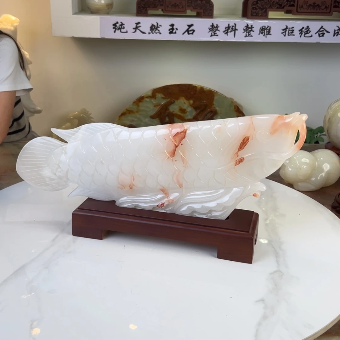 玉精品天然红花冰龙鱼摆件