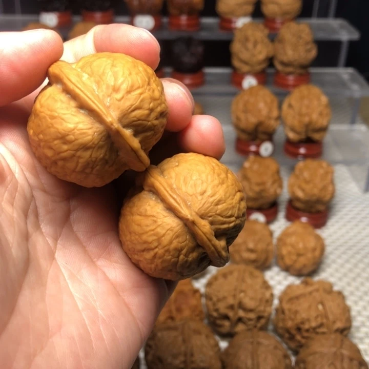 文玩核桃把件27粗筋大屁桃