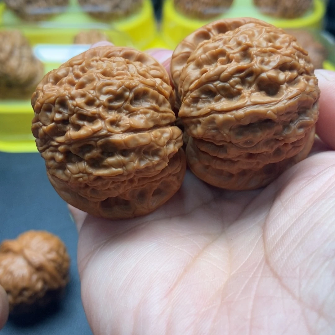 吊坠桃核血麒麟42尺