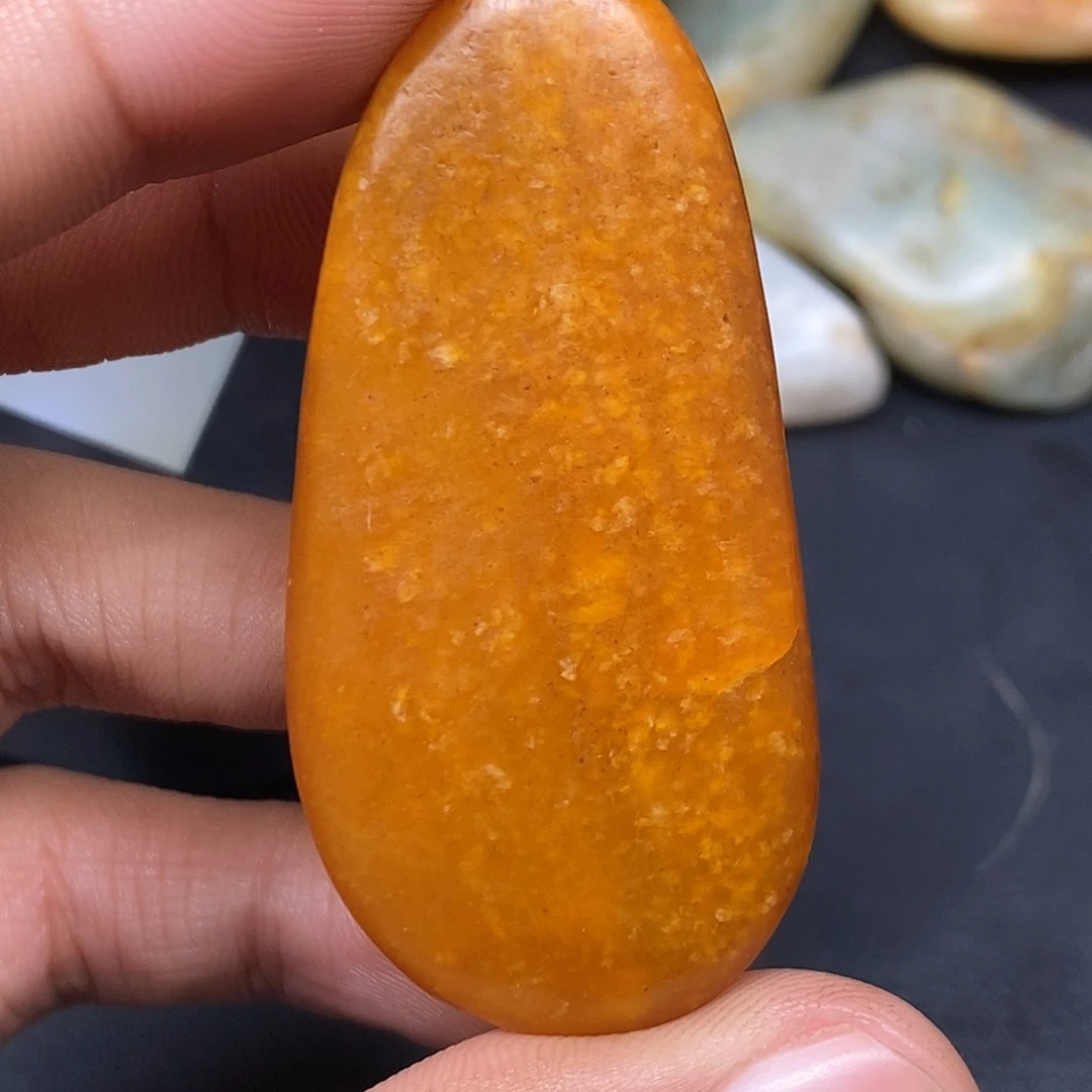 和田玉（糖玉）未镶嵌挂件