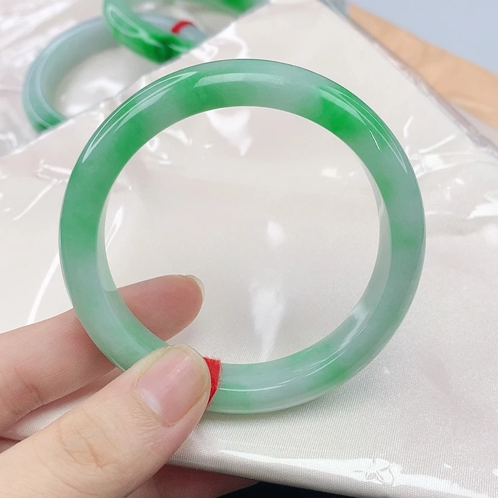 未镶嵌手镯翡翠翡翠905