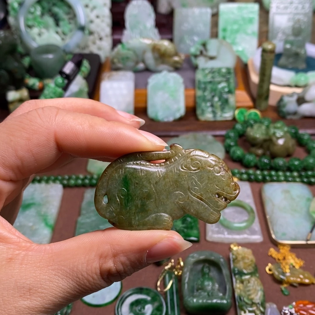 表***以翡翠未镶嵌挂件111111111111111111