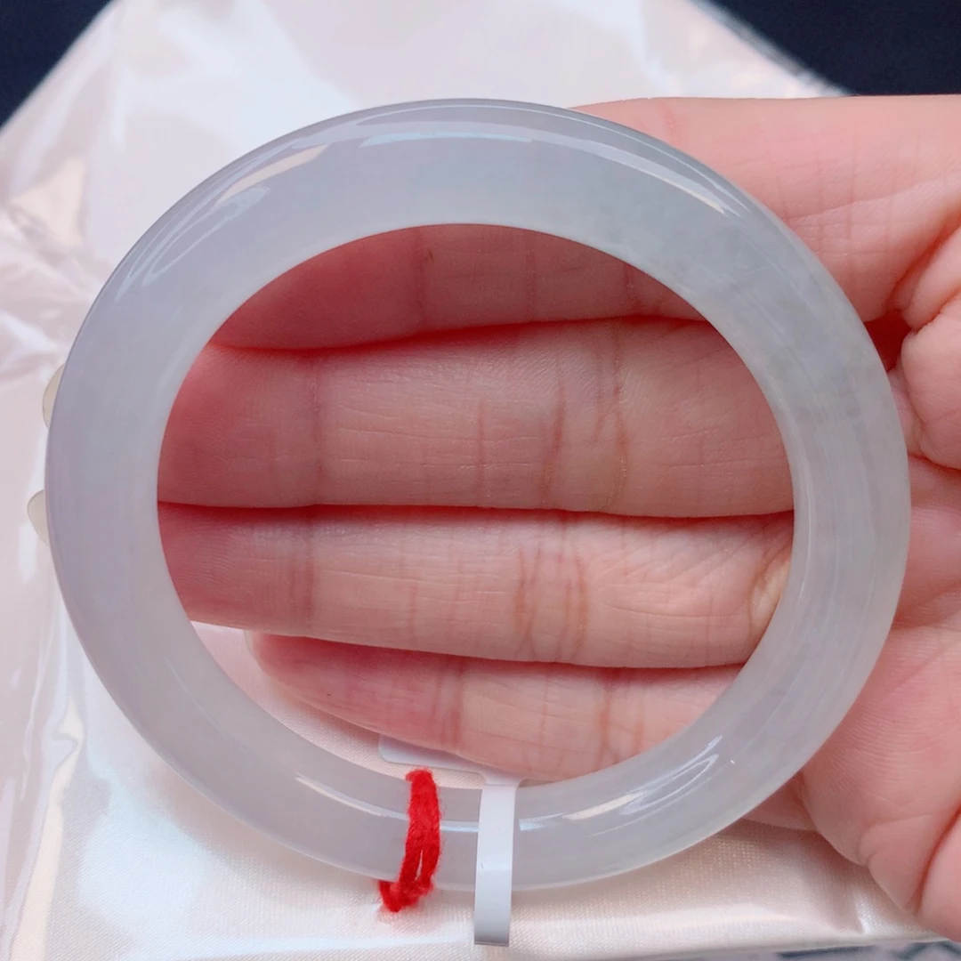 翡翠未镶嵌手镯53圆条 冰种起光起胶白月光有纹