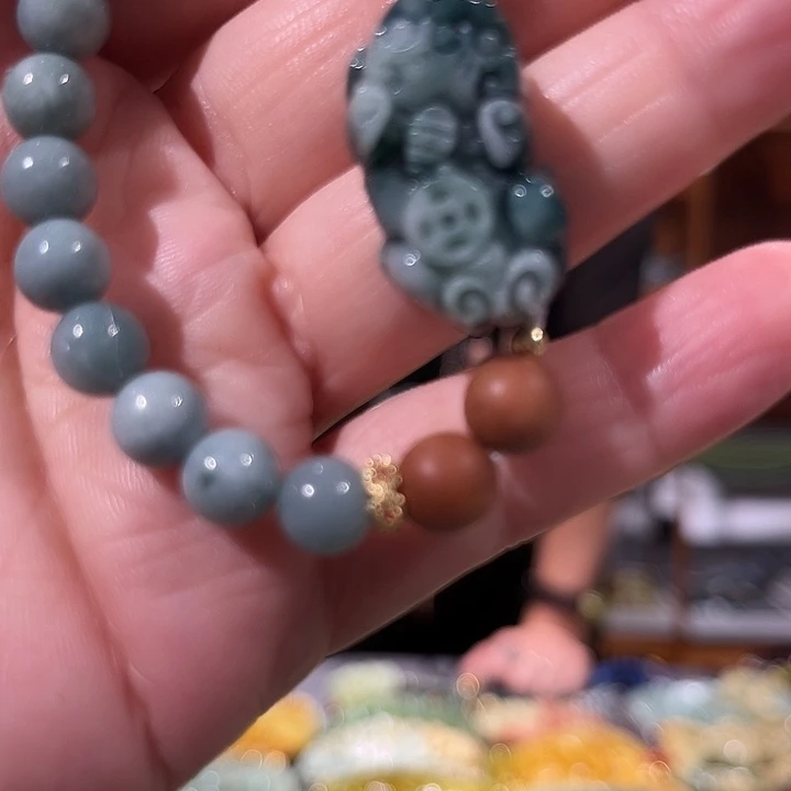 未镶嵌岫玉毛衣链