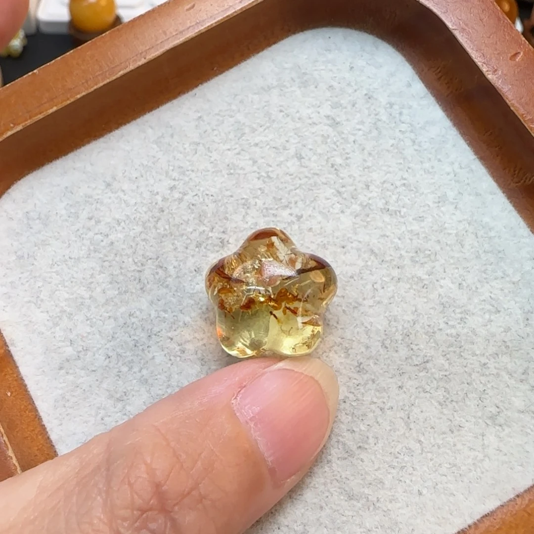 琥珀未镶嵌珠宝奇石定制