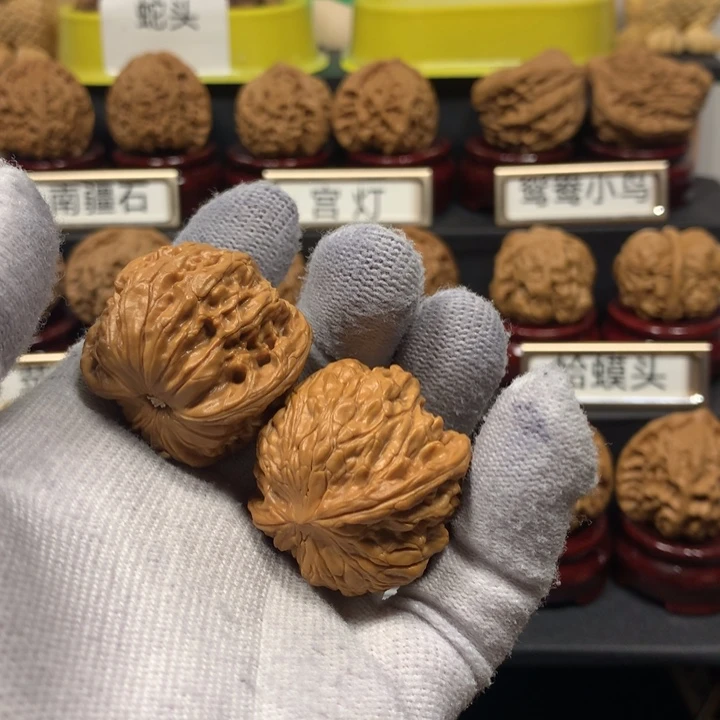 桃核把件不**风磨盘文玩核桃39