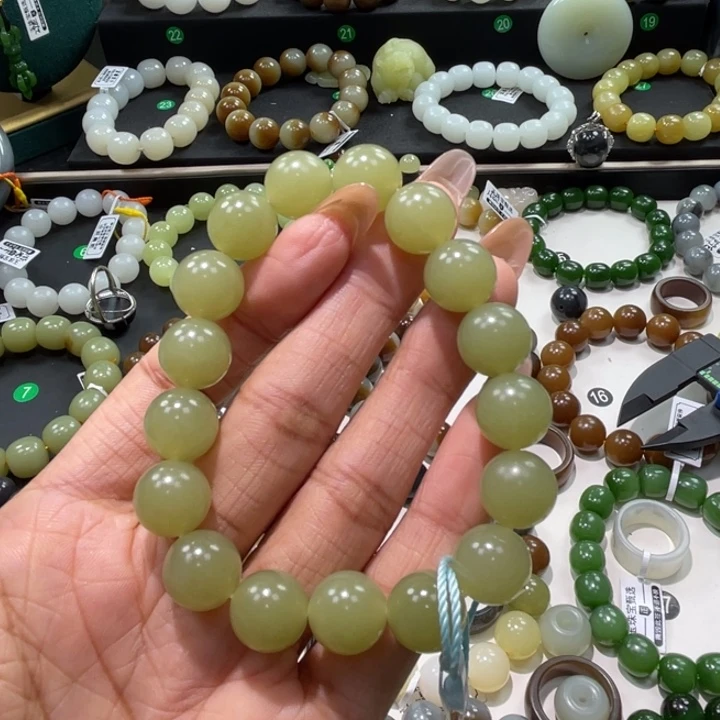 手串未镶嵌和田玉