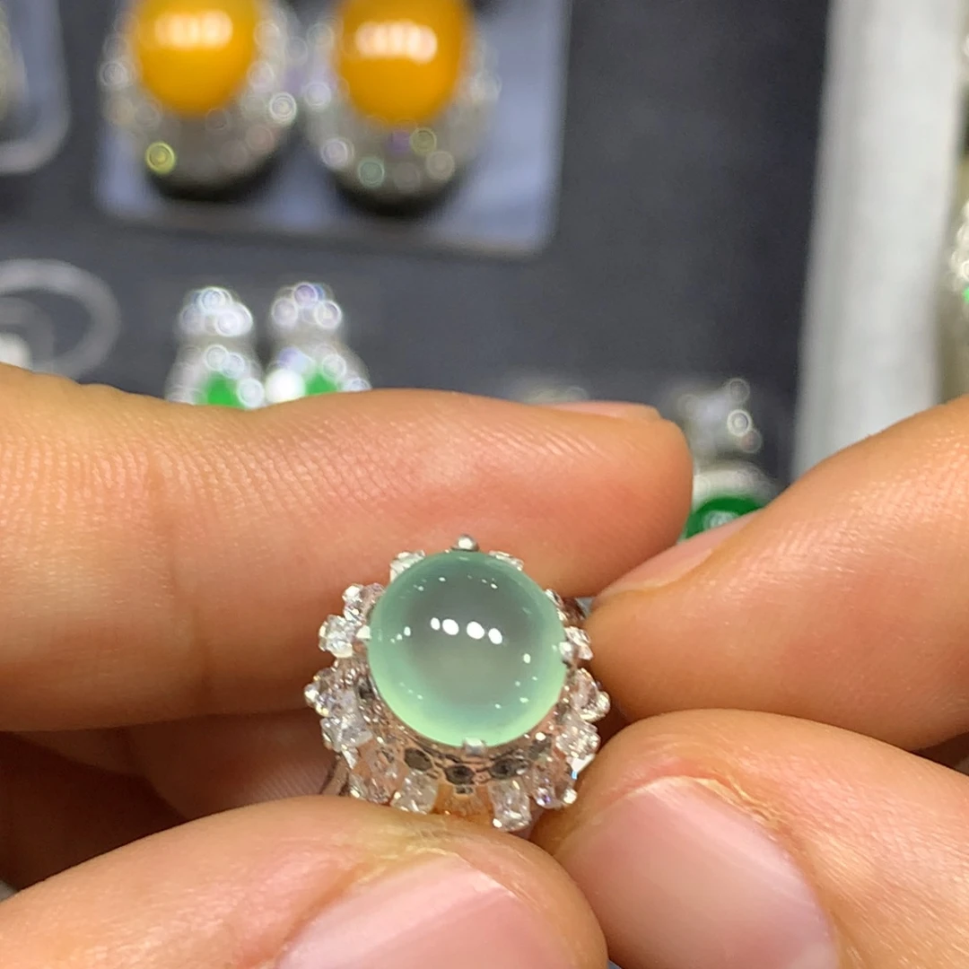 定制翡翠未镶嵌买断不退