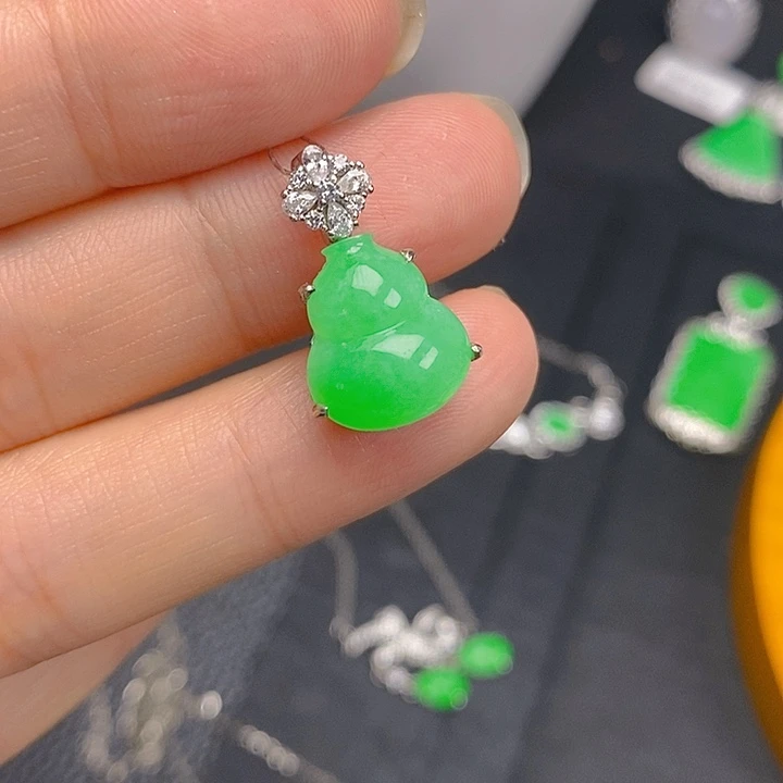 翡翠银S925镶嵌颈饰