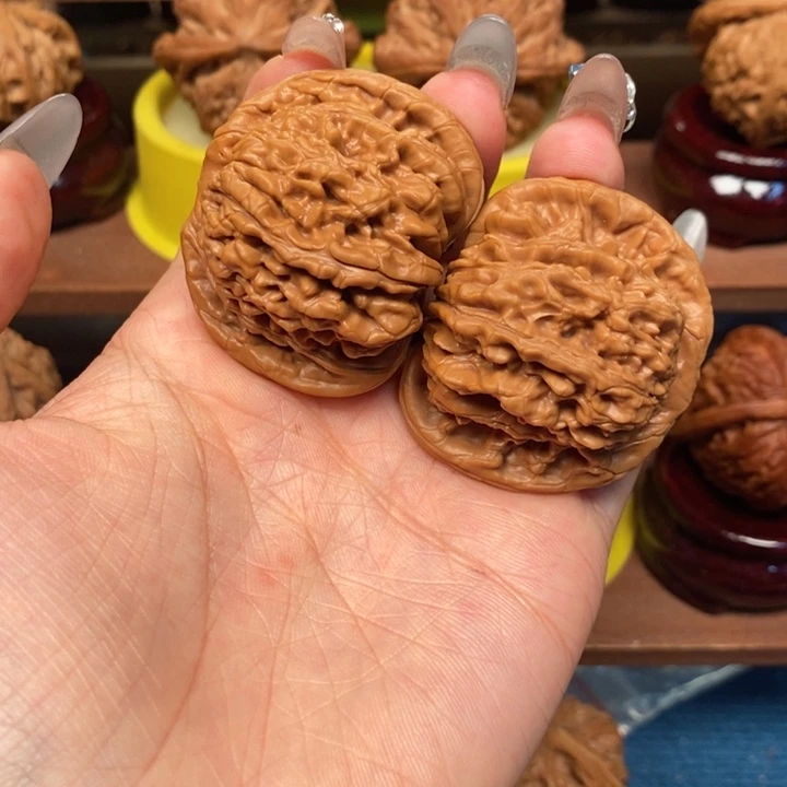 东***核桃手串/手链四座楼