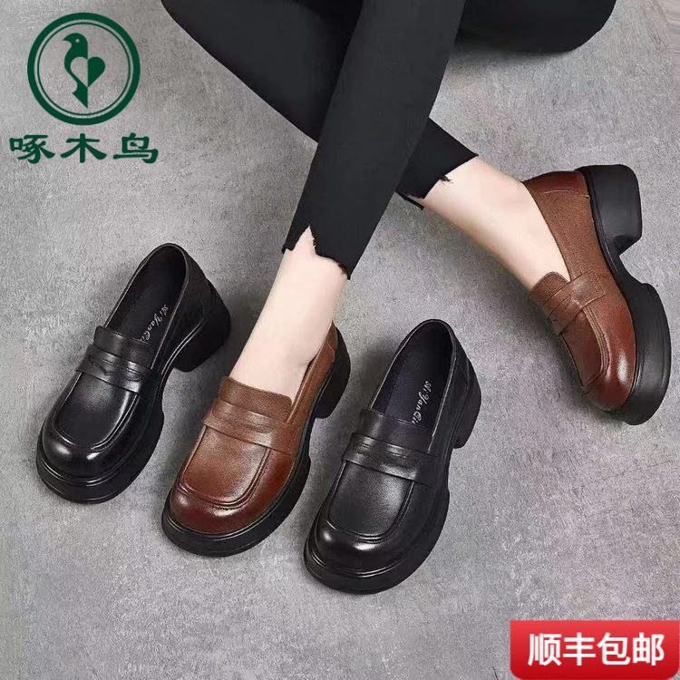 啄木鸟护士鞋新款爆款软底单鞋女防滑休闲小一脚蹬懒人乐福百搭舒