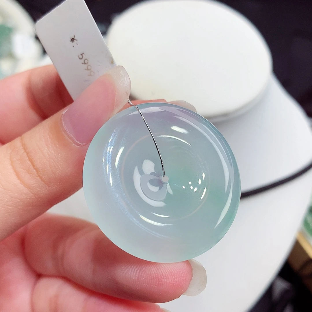 翡翠未镶嵌颈饰翡翠65，33.9/6