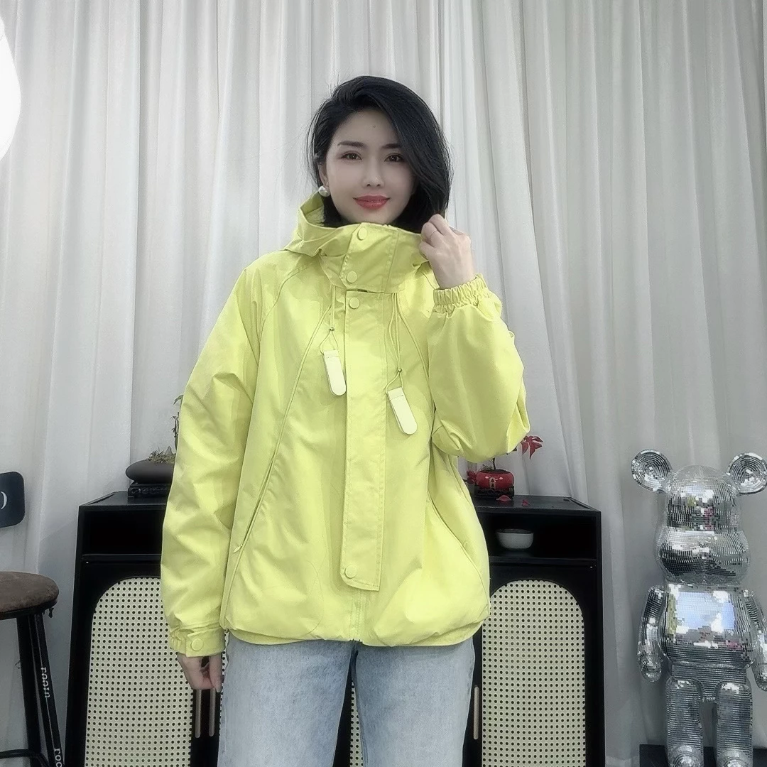 春季（单款）绿色连帽外套女欧洲站欧货高品质宽松显瘦百搭休闲上衣