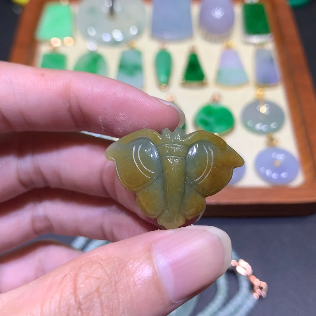 翡翠未镶嵌吊坠(不含链)