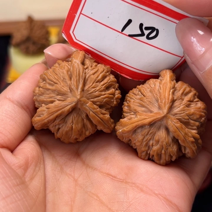 吊坠文玩核桃36尺楼奔150