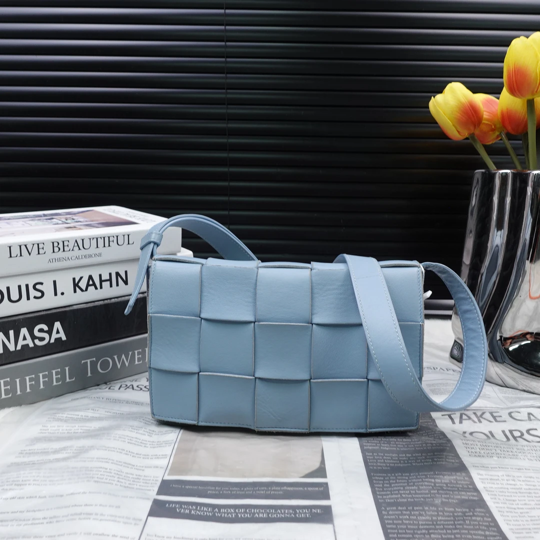 95新 BOTTEGA VENETA/葆蝶家 单肩包/T20324333