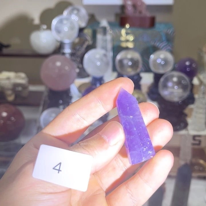 未镶嵌水晶大型摆件（非配饰）