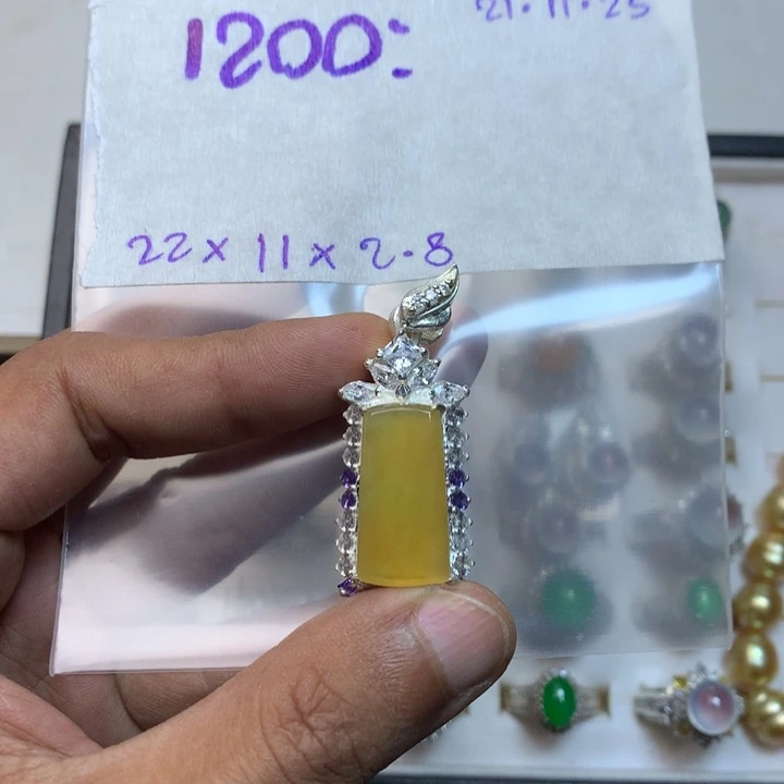 金***金定制翡翠未镶嵌缅甸天然A货翡翠