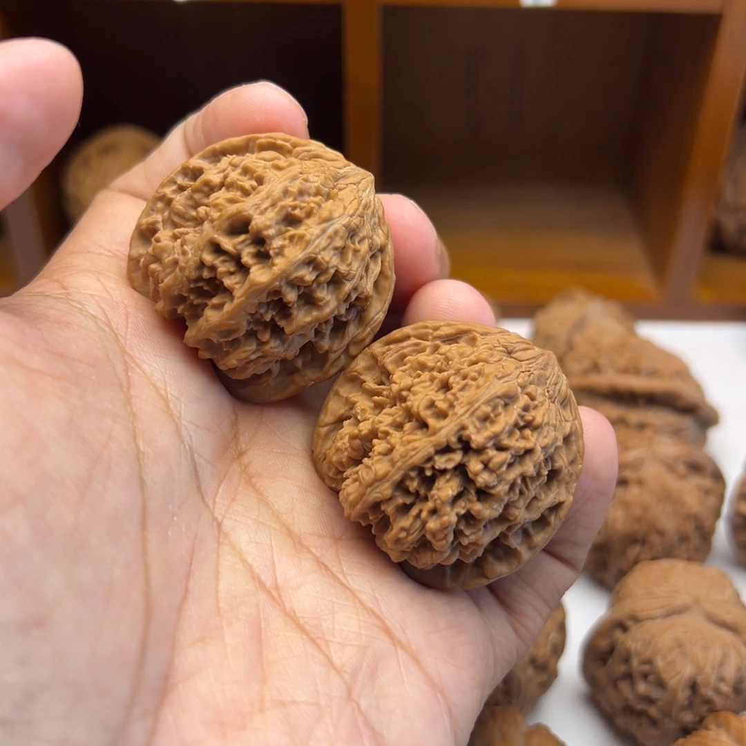 文玩核桃吊坠39尺全品满天星