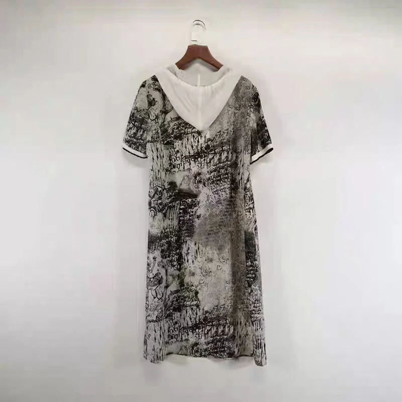 【F5328】专柜正品2025夏季新款时尚短袖宽松腰连帽印花连衣裙