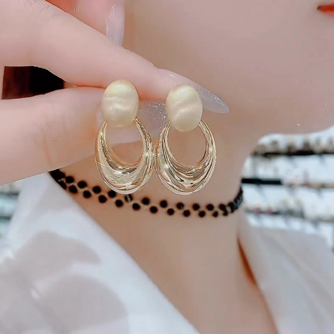 铜合金耳饰 复古港风磨砂金椭圆耳环女小众轻奢925银针圈圈耳坠