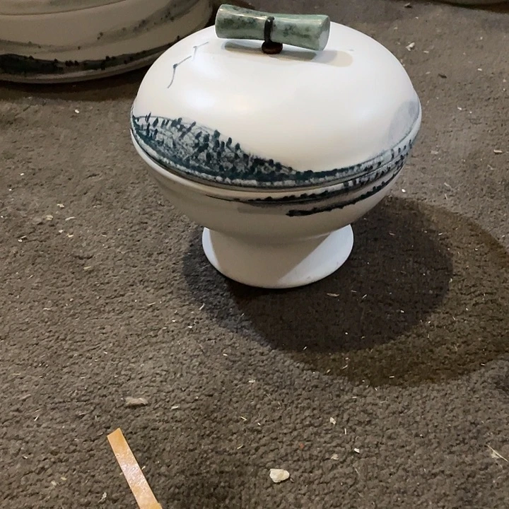 大****?陶瓷花瓶，茶杯茶具。