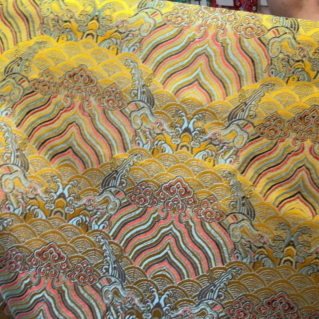 织锦缎布头长 60 公分