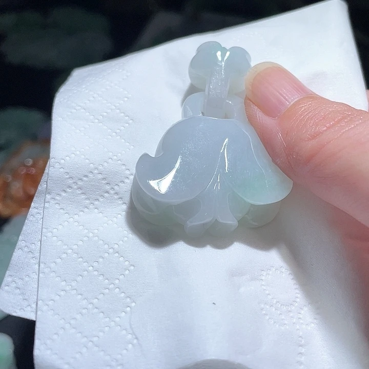 颈饰未镶嵌翡翠天