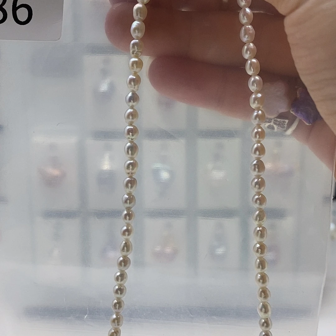 淡水珍珠颈饰合金