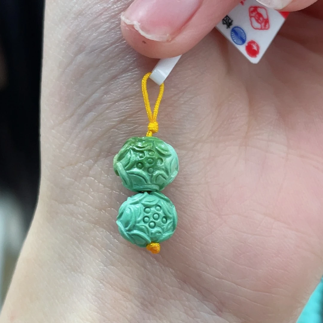 绿松石颈饰未镶嵌