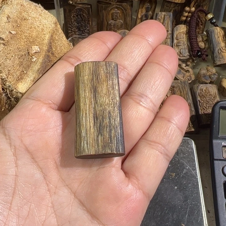 沉香吊坠白棋楠沉香吊坠5克