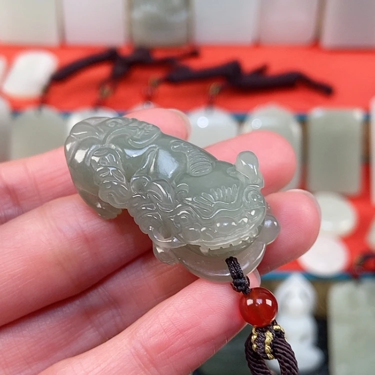 【闪购商品】颈饰未镶嵌和田玉