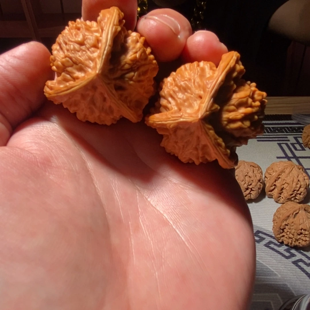 把件文玩核桃盘山三棱