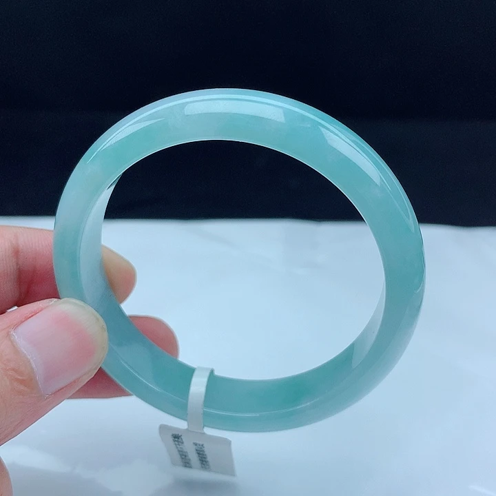 翡翠手镯未镶嵌54天空蓝