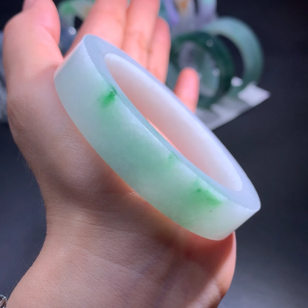 未镶嵌双十一大漏定制翡翠