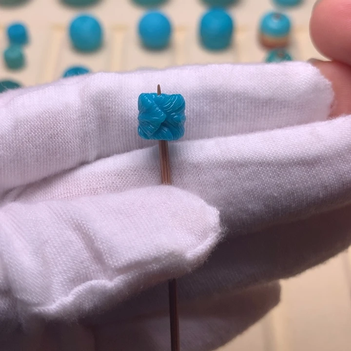 绿松石未镶嵌羽毛扣8.6