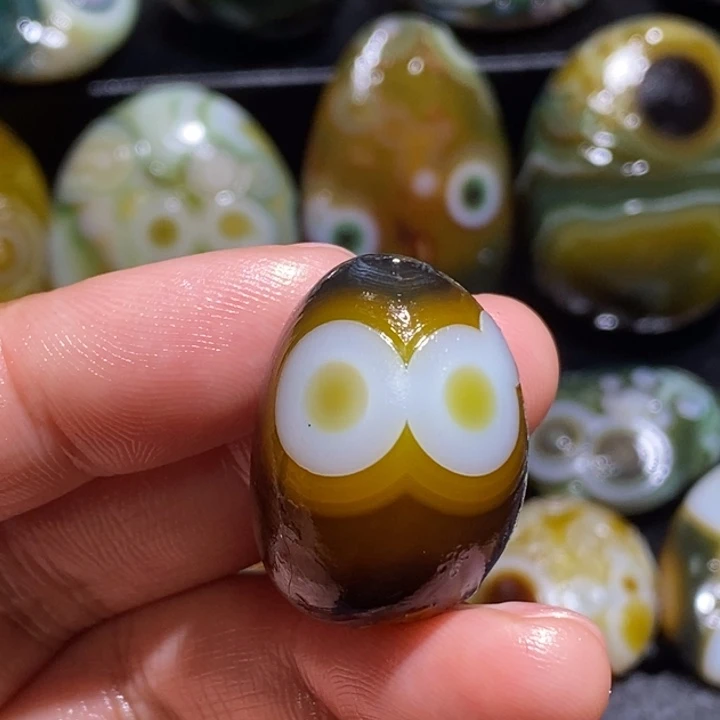 未镶嵌玛瑙/玉髓珠宝奇石