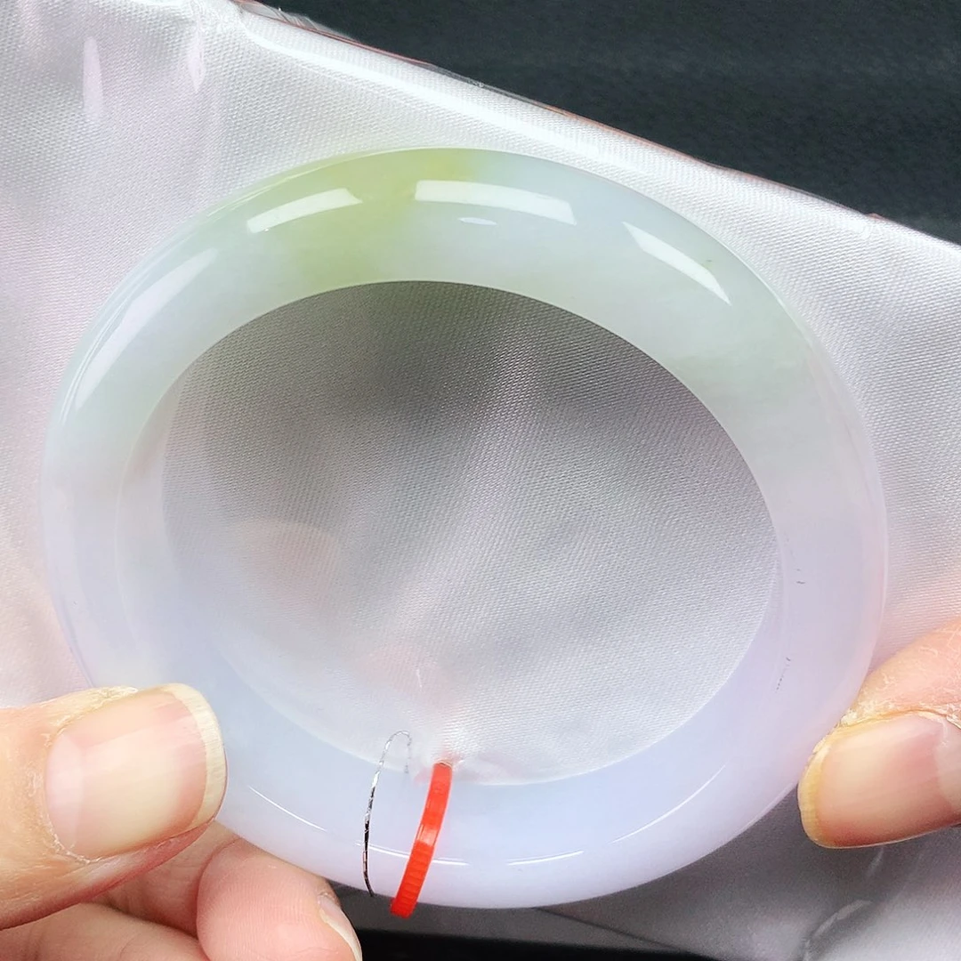 翡翠手镯未镶嵌55圈