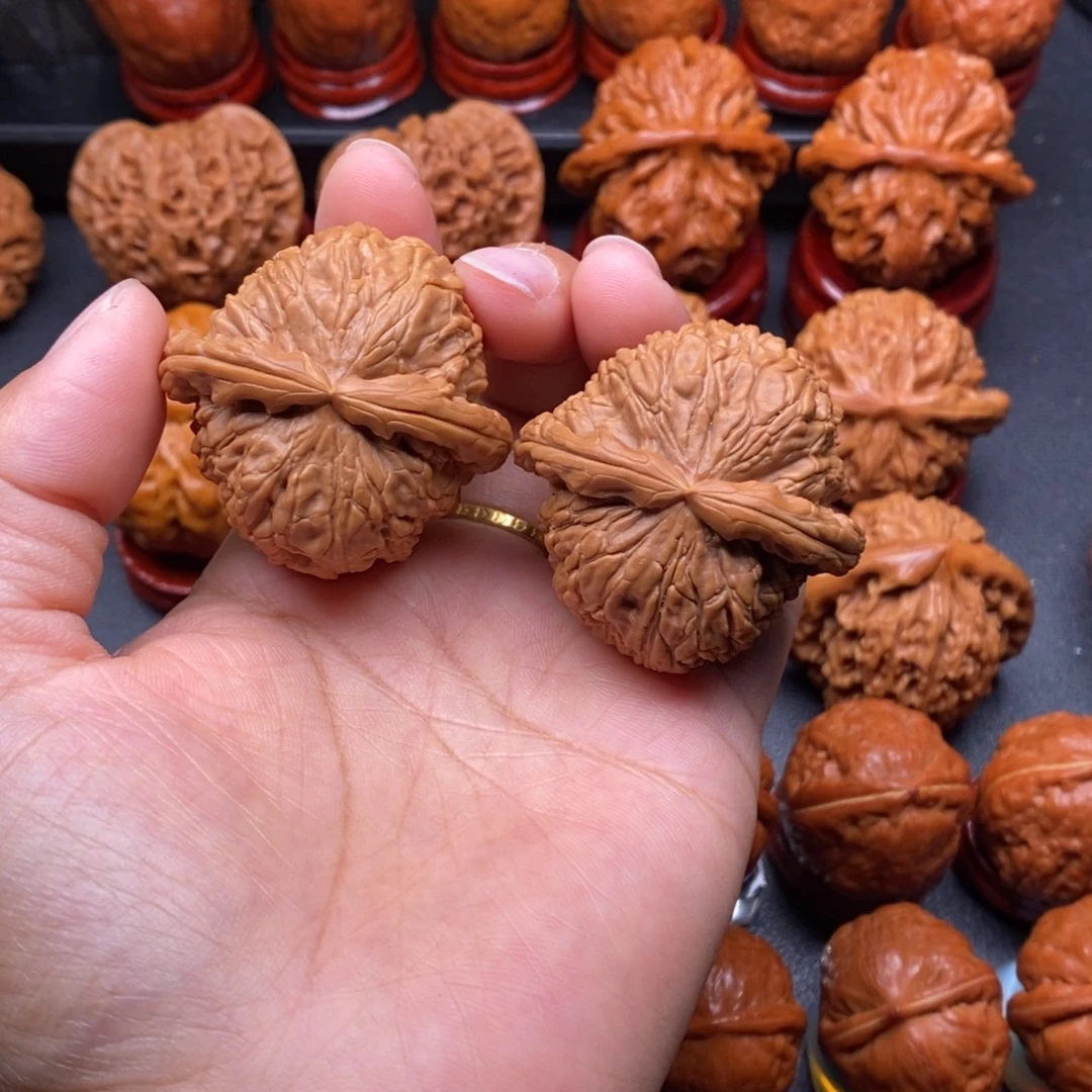 文玩核桃把件42白狮子