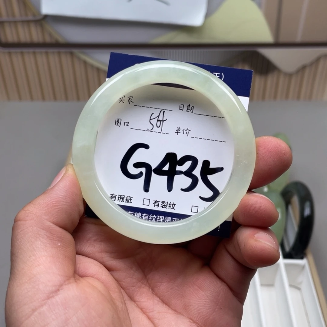 岫玉手镯手镯未镶嵌