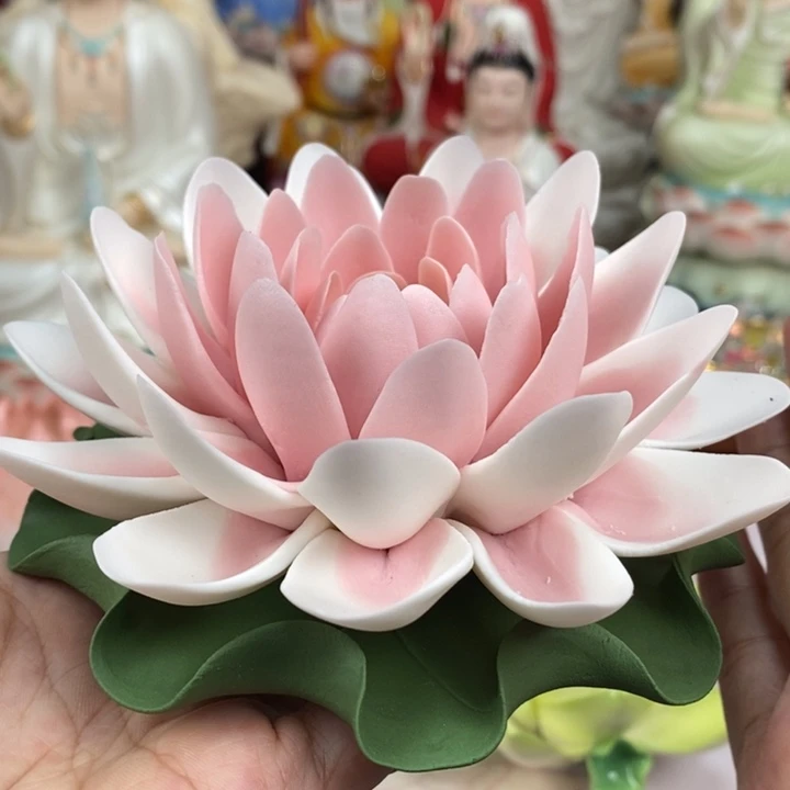 摆件陶瓷花含荷叶陶瓷