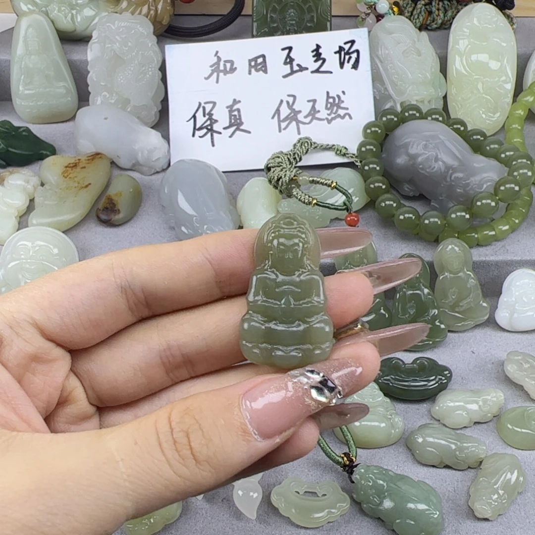 和田玉未镶嵌颈饰