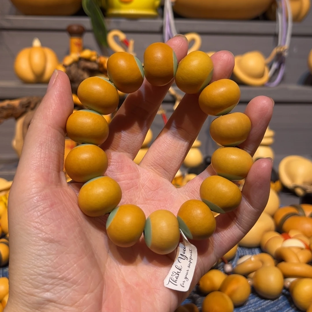 福利板栗手持。