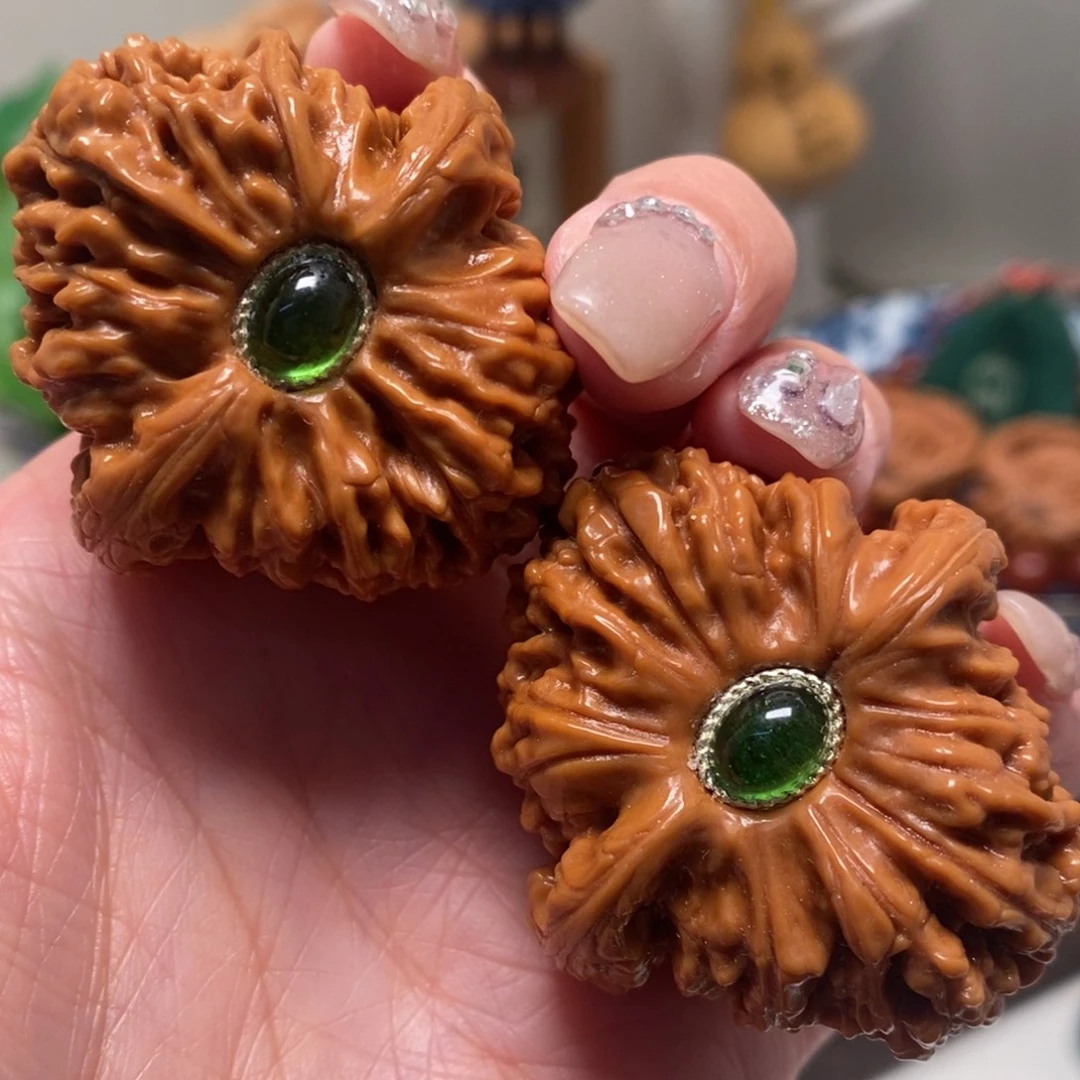 文玩核桃把件41尺寸南江石