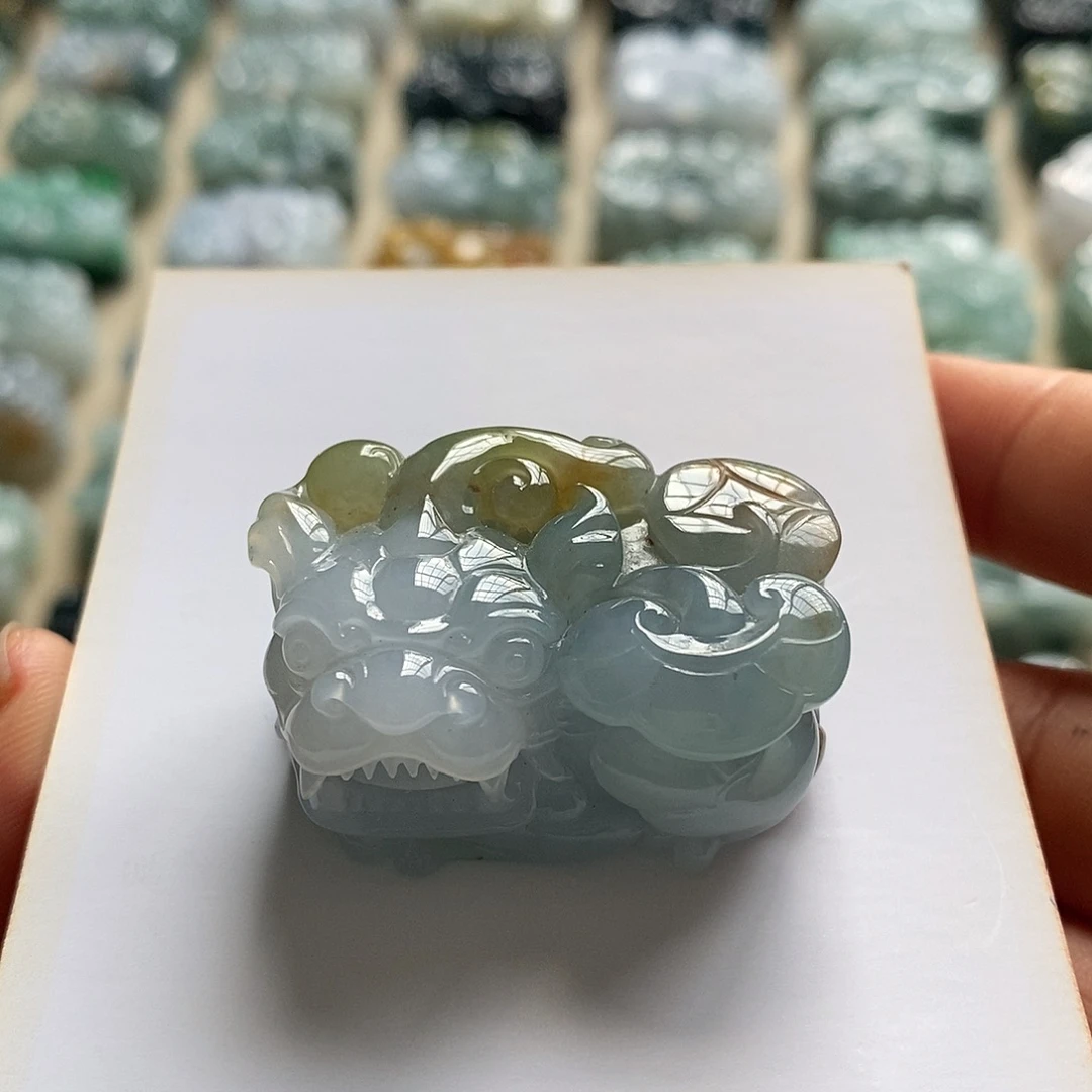 翡翠未镶嵌颈饰天然翡翠貔貅吊坠