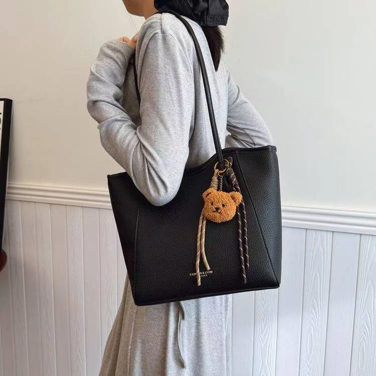 大容量包包女新款潮时尚宽带单肩高级感女士通勤托特包